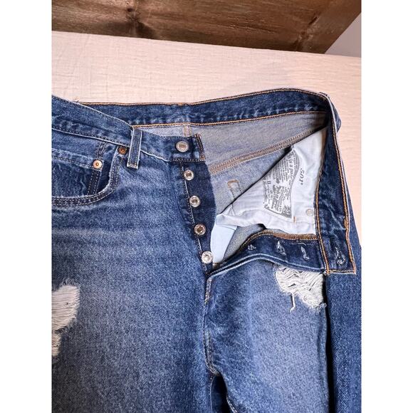 Levis‎ 501 Button Fly Womans Worn Out Jeans Size 30/30 Dark Blue - Picture 6 of 8
